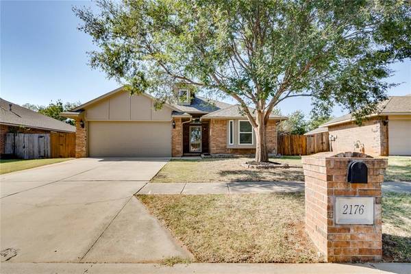 2176 Melody DR, Edmond, OK 73012