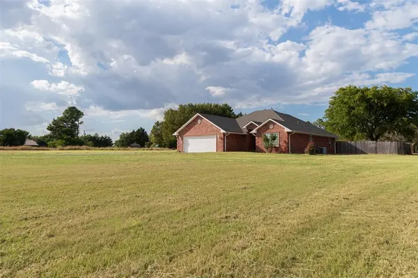 1005 Airport Industrial RD, Pauls Valley, OK 73075