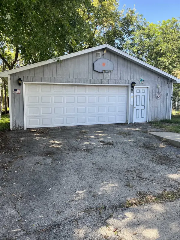 1033 JEFFERSON ST, Oshkosh, WI 54901