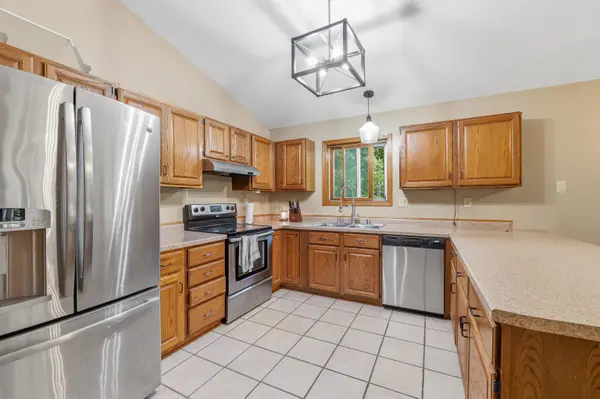 W2262 HARVER CT, Brownsville, WI 53006