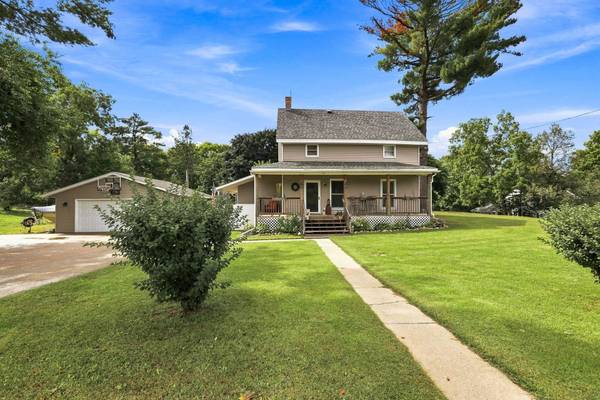 501 S PINE ST, Weyauwega, WI 54983