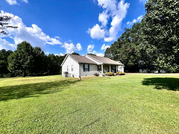 9124 Highway 20, Summertown, TN 38483