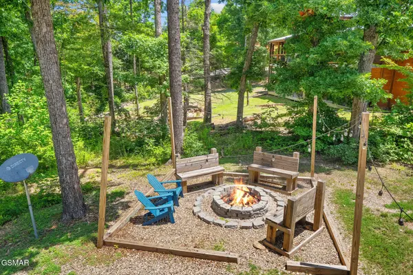 2612 Cloud View Drive, Sevierville, TN 37862
