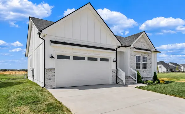 230 Harvest Moon Dr, Clarksville, TN 37043