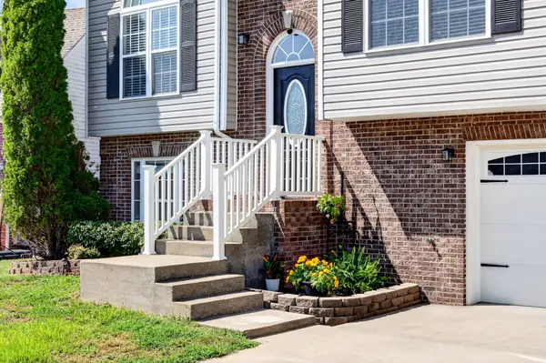 1205 Chinook Cir, Clarksville, TN 37042