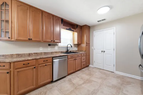 1614 Cason Trl, Murfreesboro, TN 37128