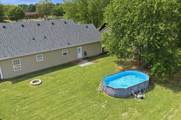 1614 Cason Trl, Murfreesboro, TN 37128