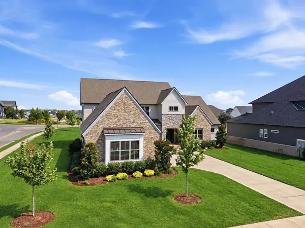 5642 Eaglemont Dr, Murfreesboro, TN 37129