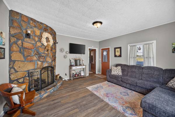 311 Clark St, Sparta, TN 38583