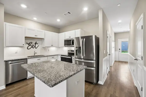 136 Grayson Cir, Chapel Hill, TN 37034