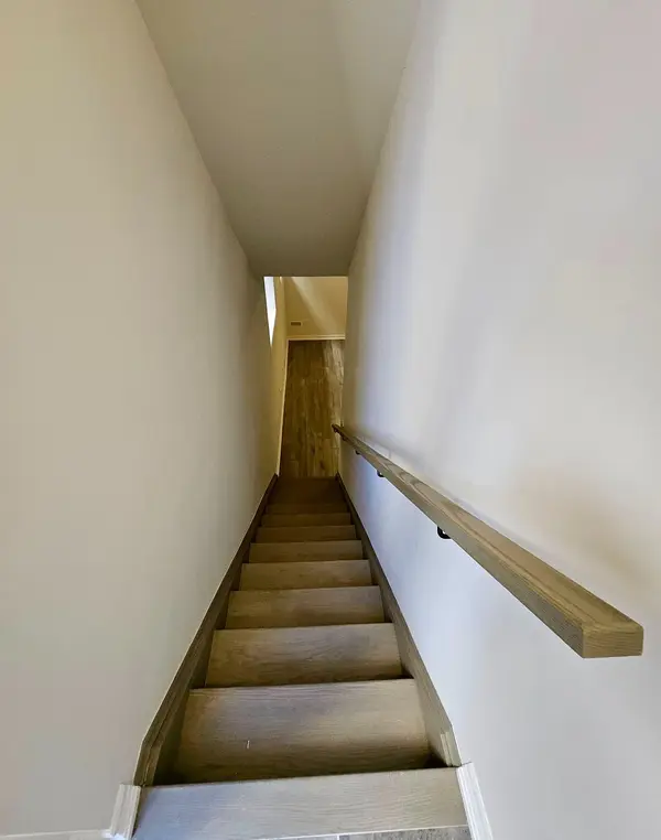 24 Ludlow DR #Bsmt, Barrie, ON L9S 2Z8