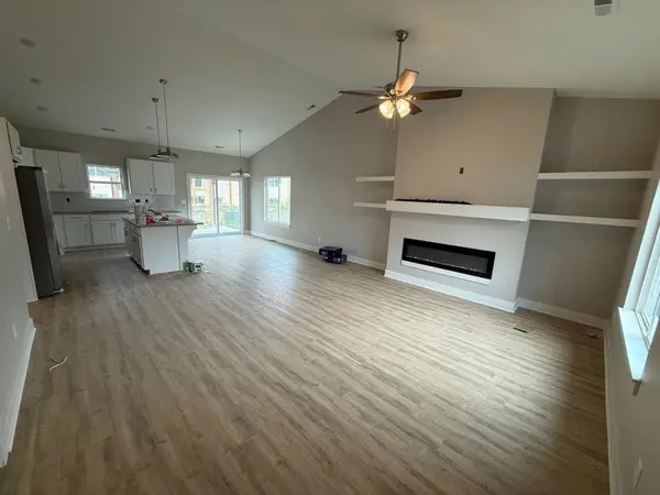 5085 N Toben Dr, Bel Aire, KS 67226