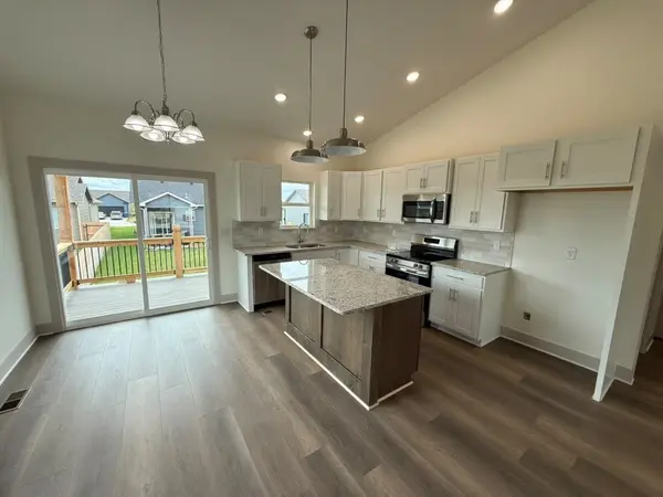 5067 N Toben Ct., Bel Aire, KS 67226