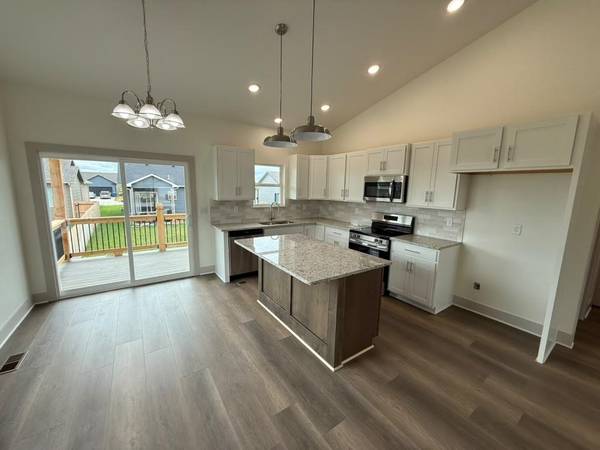 5067 N Toben Ct., Bel Aire, KS 67226