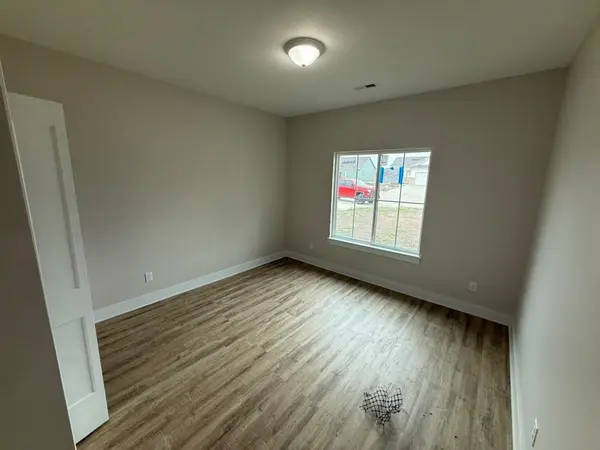 5079 N Toben Dr., Bel Aire, KS 67226