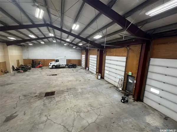 250 North Service ROAD W #9, Moose Jaw, SK S6H 0A3