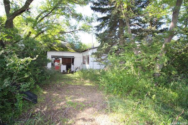 808 2nd AVENUE S, Simmie, SK S0N 2N0