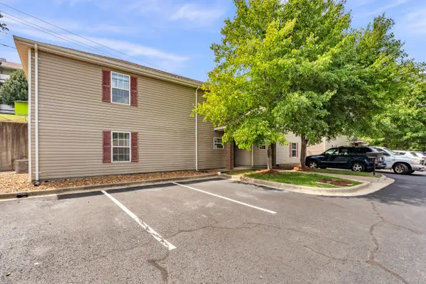 109 Garden CIR ## 107-1, Branson, MO 65616