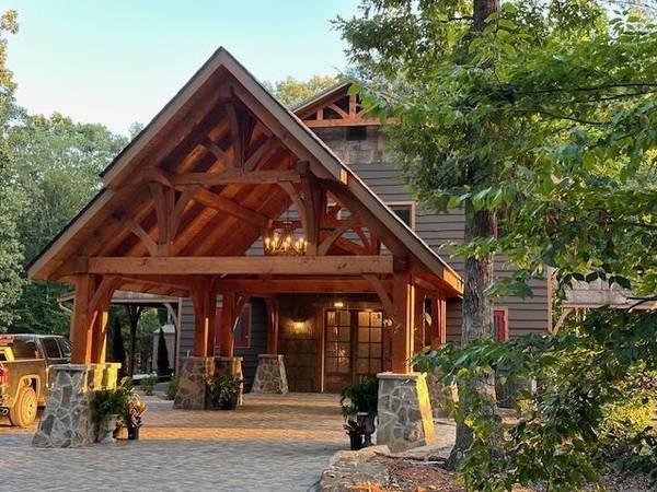 180 Kelseys Mill RD, Campobello, SC 29322