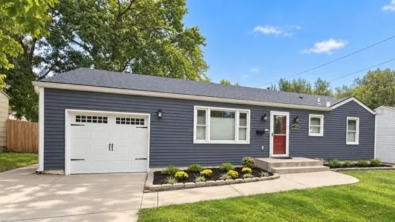 11300 W 70th TER, Shawnee, KS 66203