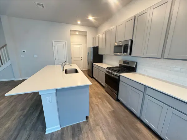 3000 Chisholm Trail RD #44, Round Rock, TX 78681