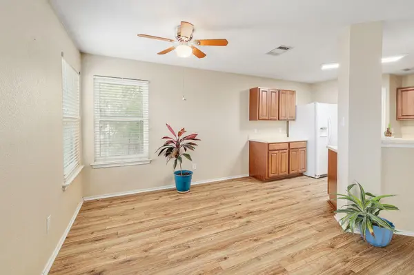229 Phillips ST, Hutto, TX 78634