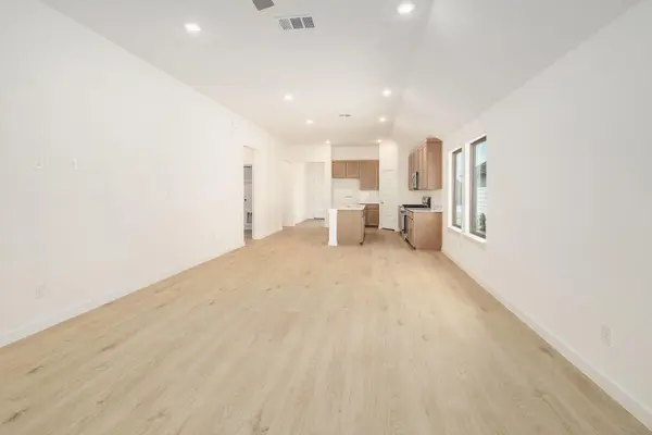 105 Malibu, Hutto, TX 78634