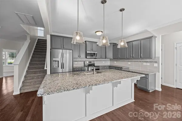 2437 Grinstead CT, Clover, SC 29710