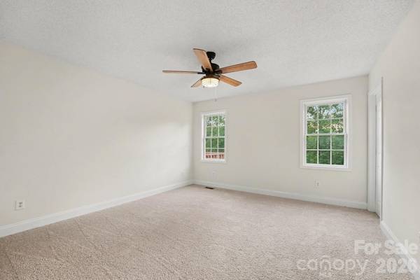 4750 Dalena DR, Claremont, NC 28610