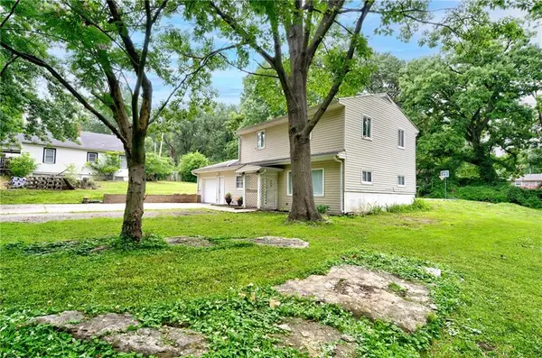4413 N Bellefontaine AVE, Kansas City, MO 64117