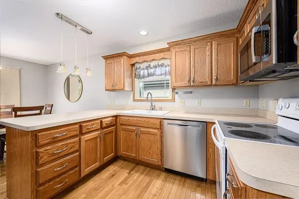 4045 SE 23rd TER, Tecumseh, KS 66542