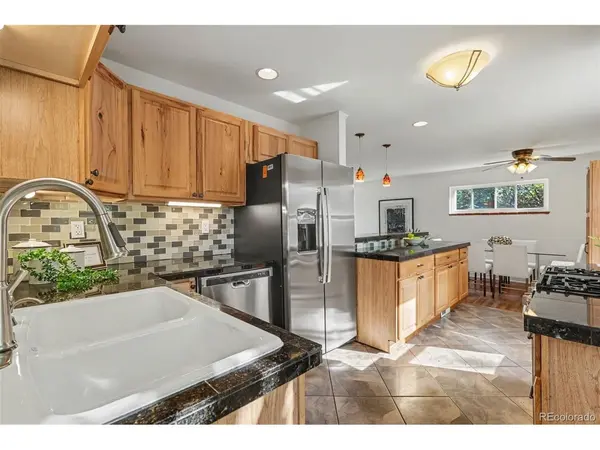 3201 S Grape, Denver, CO 80222