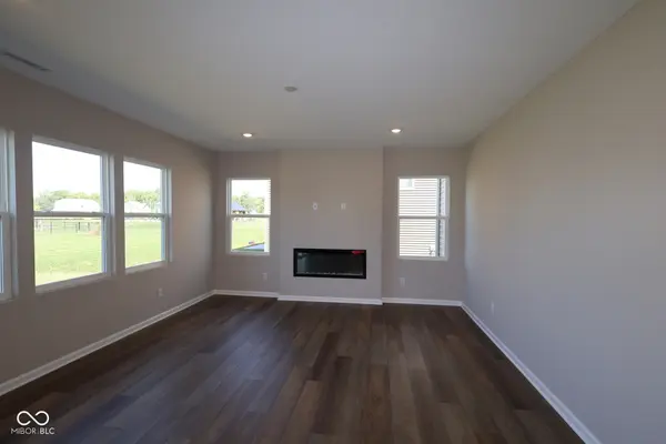 6132 Paperbark WAY, Indianapolis, IN 46259