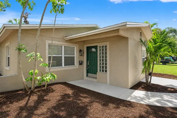 4247 HELENA ST NE, St Petersburg, FL 33703
