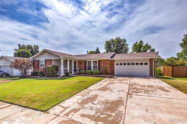 1640 Flordawn DR, Florissant, MO 63031