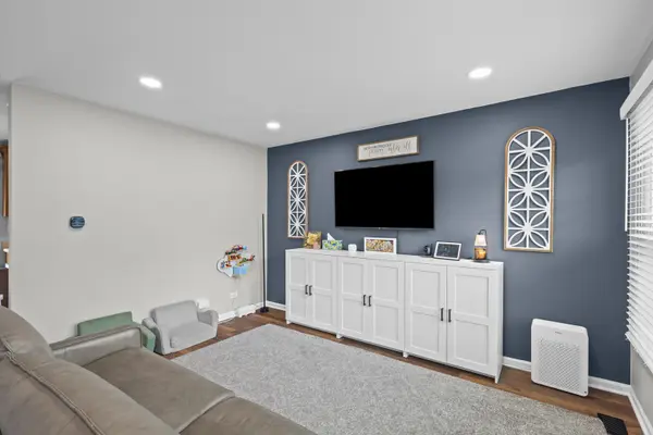 525 Ginger TRL, Lake Zurich, IL 60047