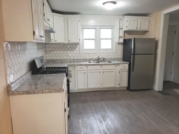 Address not disclosed, Blue Island, IL 60406