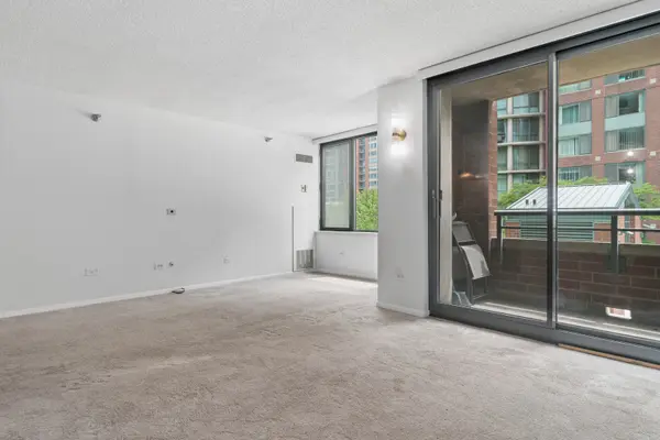 480 N MCCLURG CT #413, Chicago, IL 60611