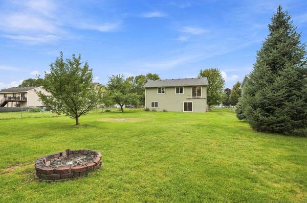 808 3rd AVE SW, Isanti, MN 55040