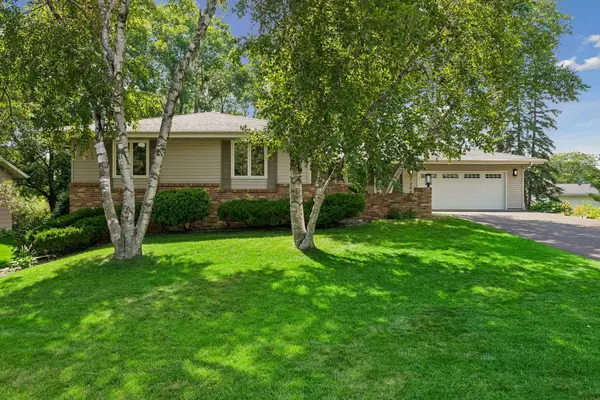 7204 Glouchester DR, Edina, MN 55435