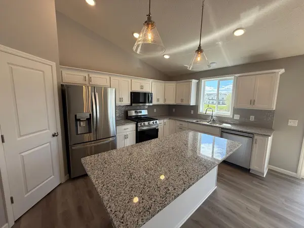 2771 Ivy AVE NE, Saint Michael, MN 55376