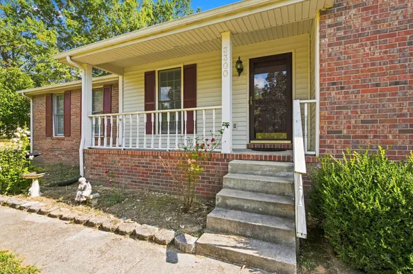 3300 Curtiswood Ln #E, Springfield, TN 37172