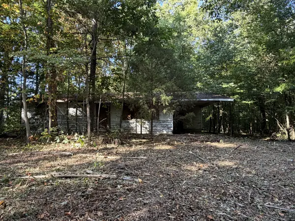 2742 Michigan Avenue Rd #NE, Cleveland, TN 37323