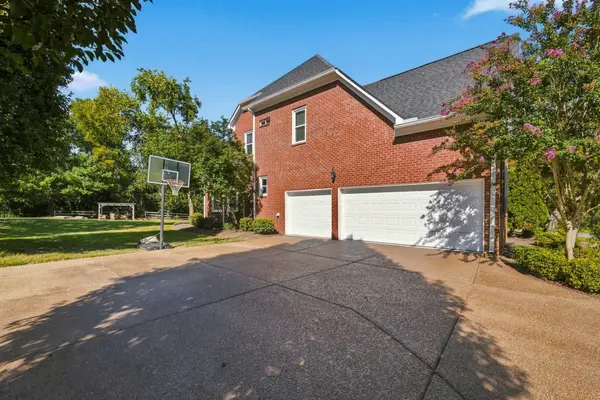 9236 Prestmoor Pl, Brentwood, TN 37027