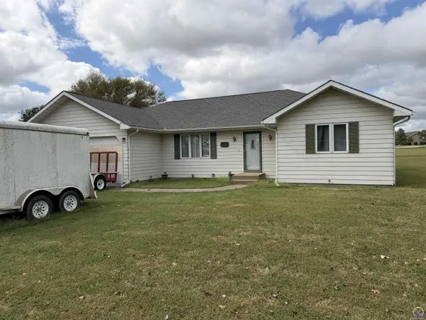 114 W Choctaw St, New Strawn, KS 66839