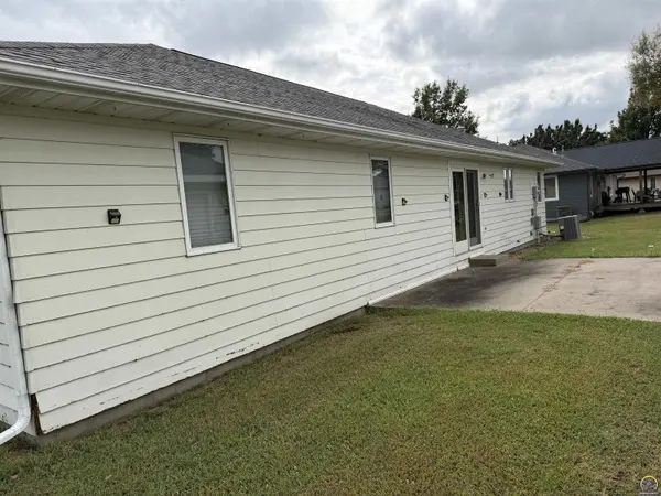 114 W Choctaw St, New Strawn, KS 66839