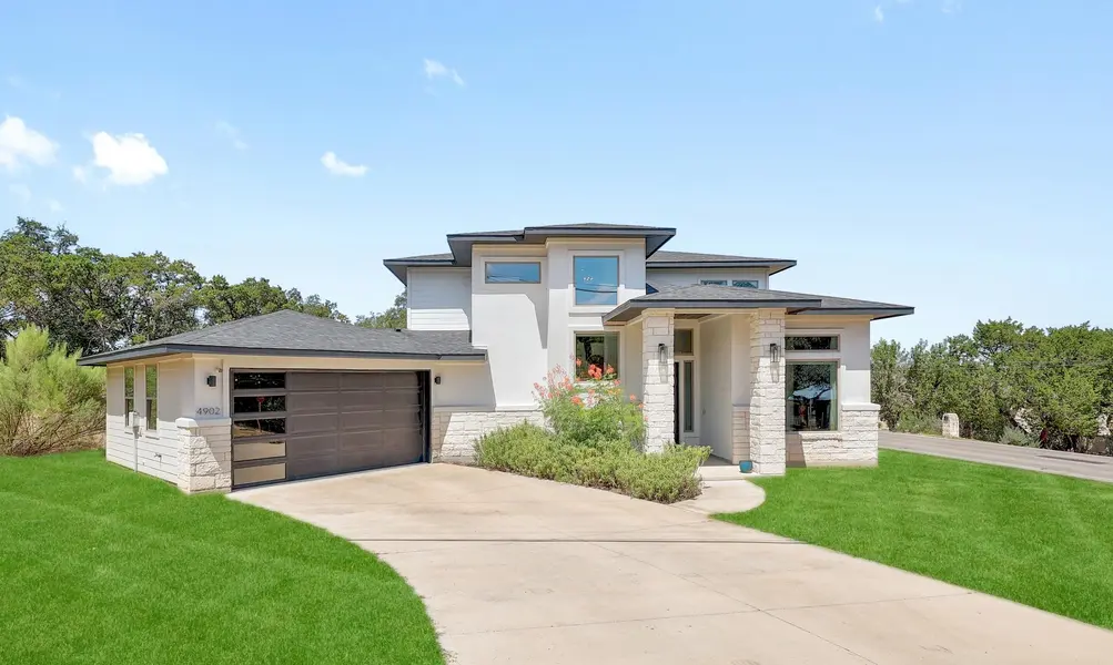 4902 Country Club DR, Lago Vista, TX 78645