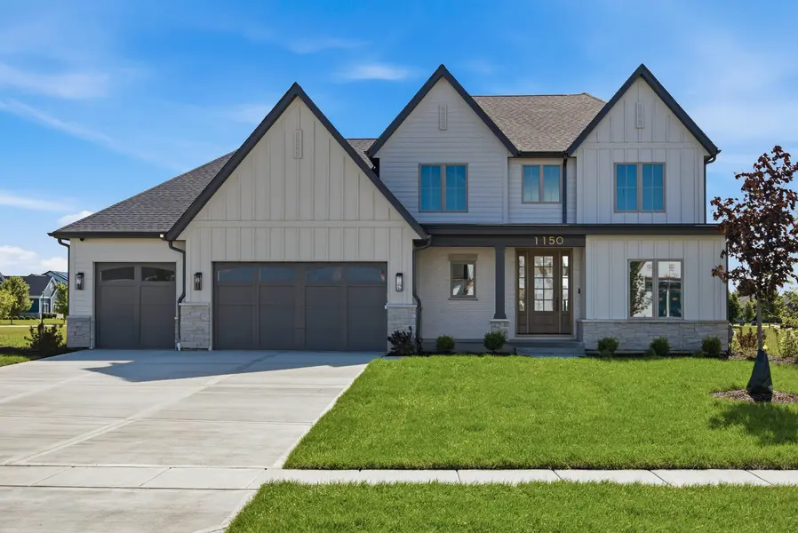 1033 Emerald DR, Naperville, IL 60540