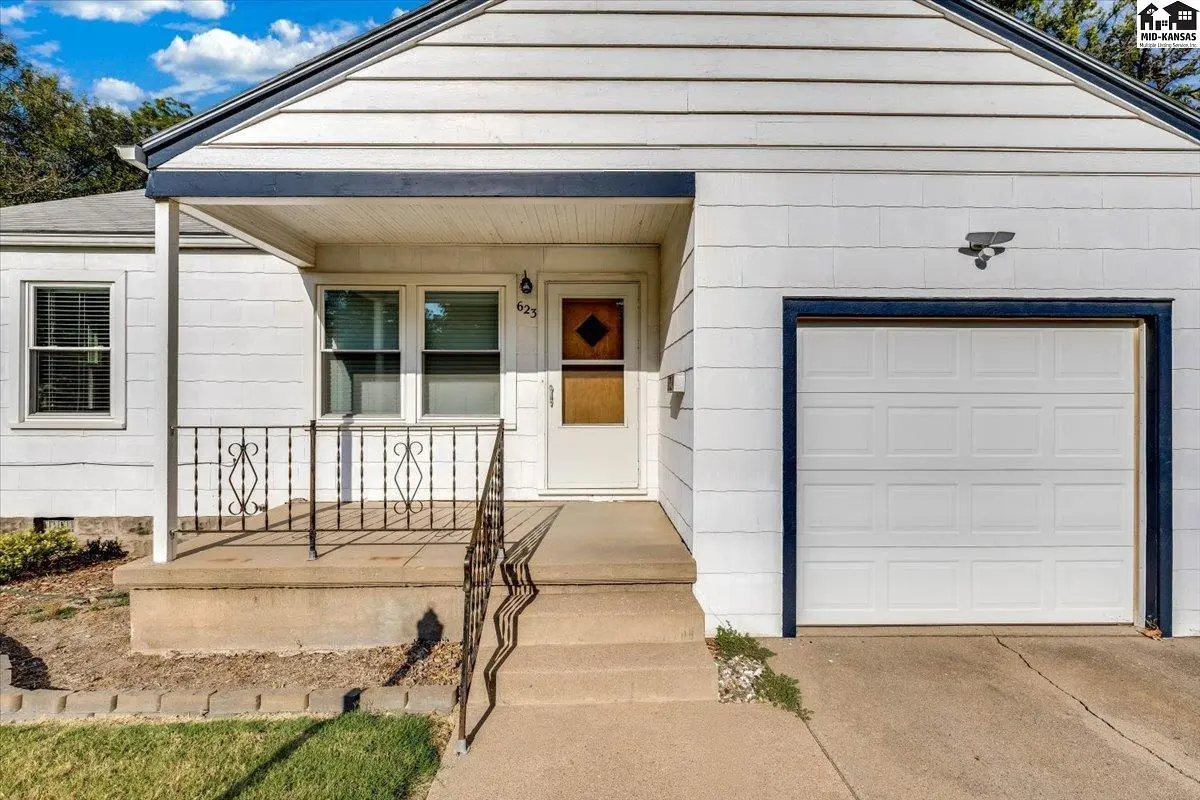 623 Grandview Ave., Newton, KS 67114