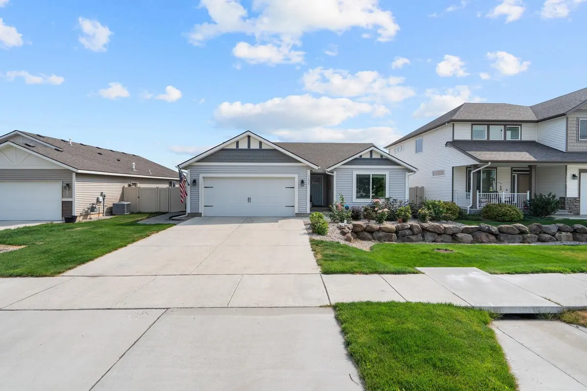 1626 E C St, Deer Park, WA 99006